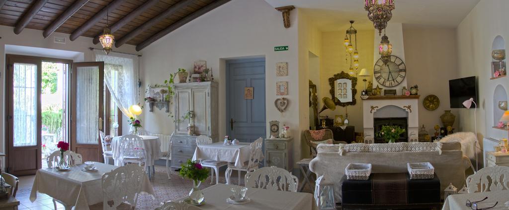 Гостевой дом Casona Del Duende Алахар Экстерьер фото